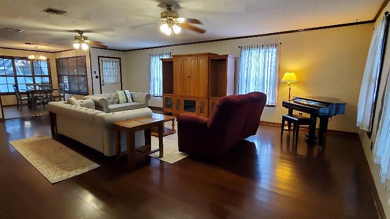 Furnished Finder property 380791_1 photo 3