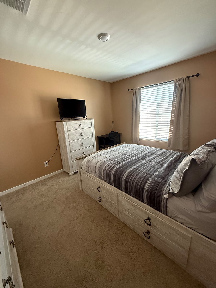 Furnished Finder property 380816_1 photo 2
