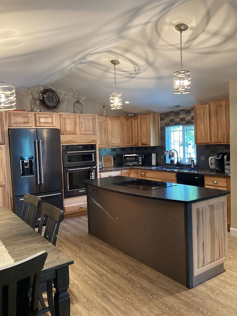 Furnished Finder property 380823_1 photo 12