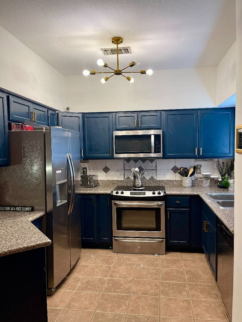 Furnished Finder property 380879_1 photo 6