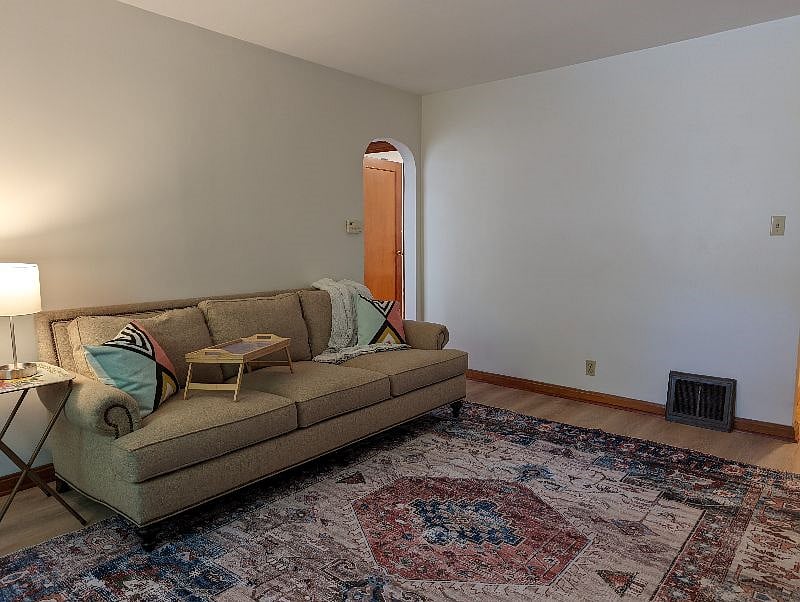 Furnished Finder property 380923_1 photo 3