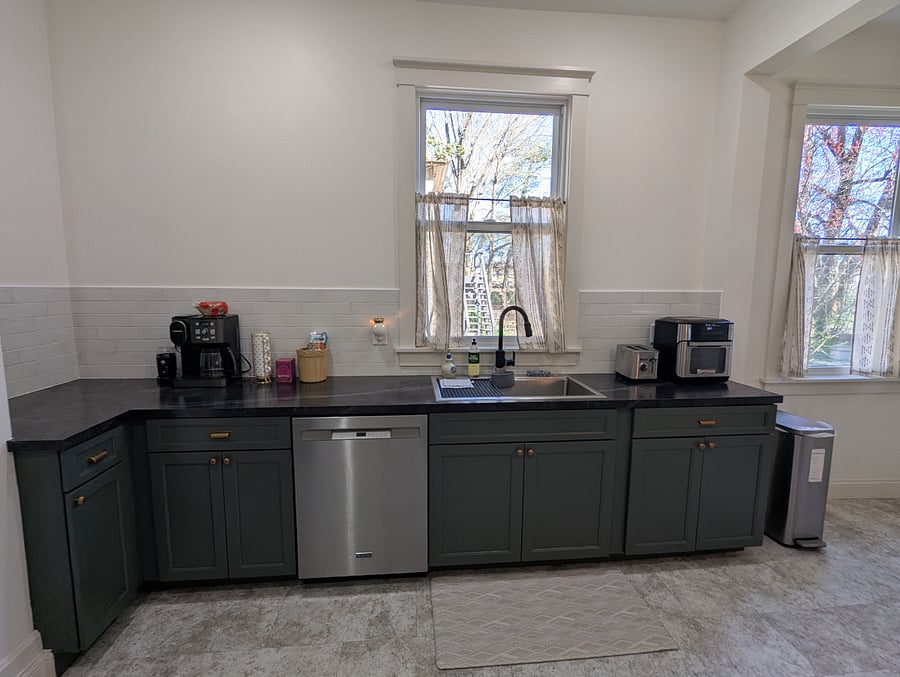 Furnished Finder property 380925_1 photo 24