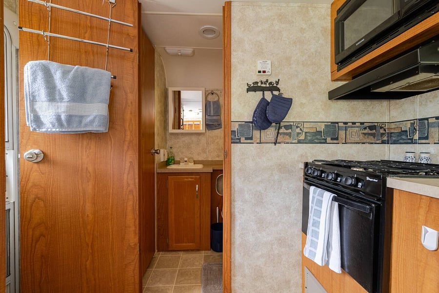 Furnished Finder property 380932_2 photo 14