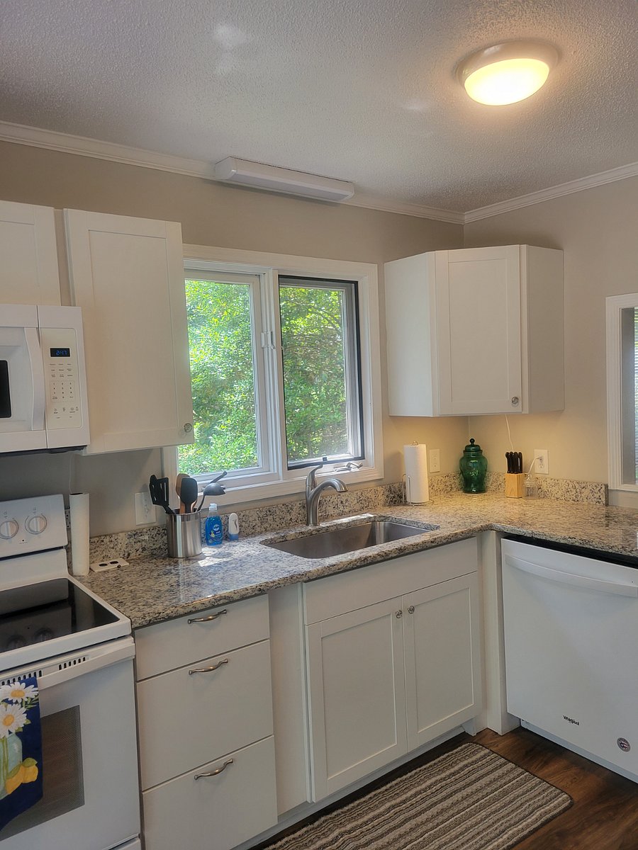 Furnished Finder property 380979_1 photo 3