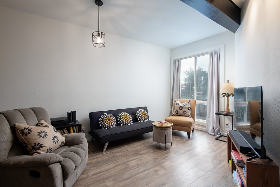 Furnished and Remodeled Waimea Town Center Apartment