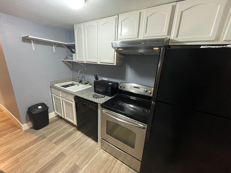 Furnished Finder property 381022_2 photo 4