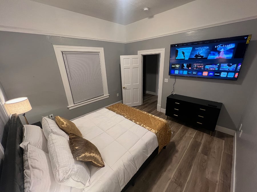 Furnished Finder property 381022_3 photo 3