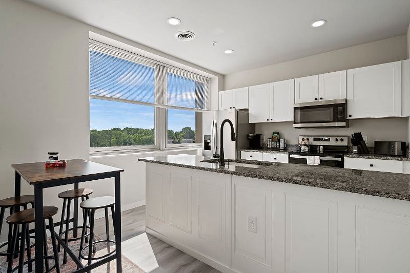 Furnished Finder property 381062_1 photo 4