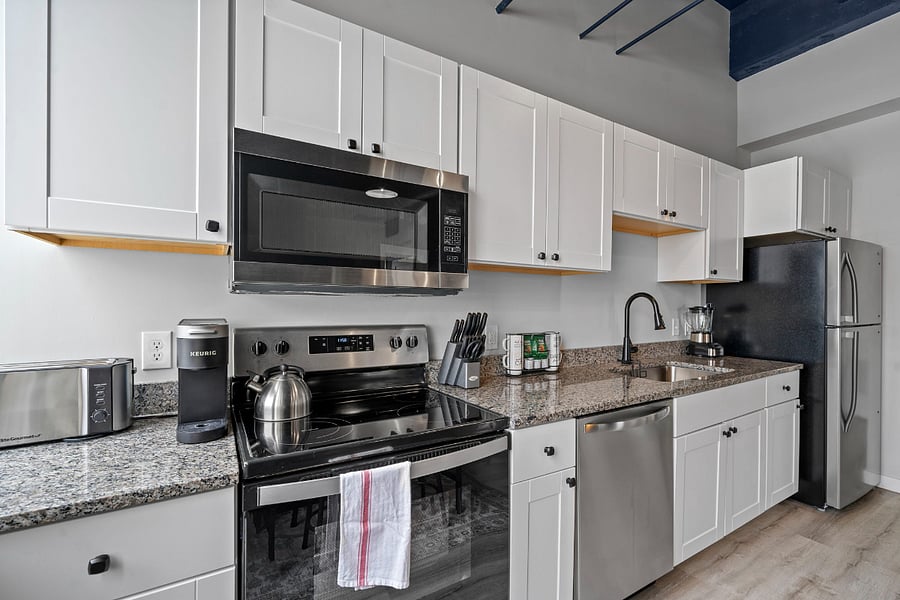 Furnished Finder property 381062_3 photo 10