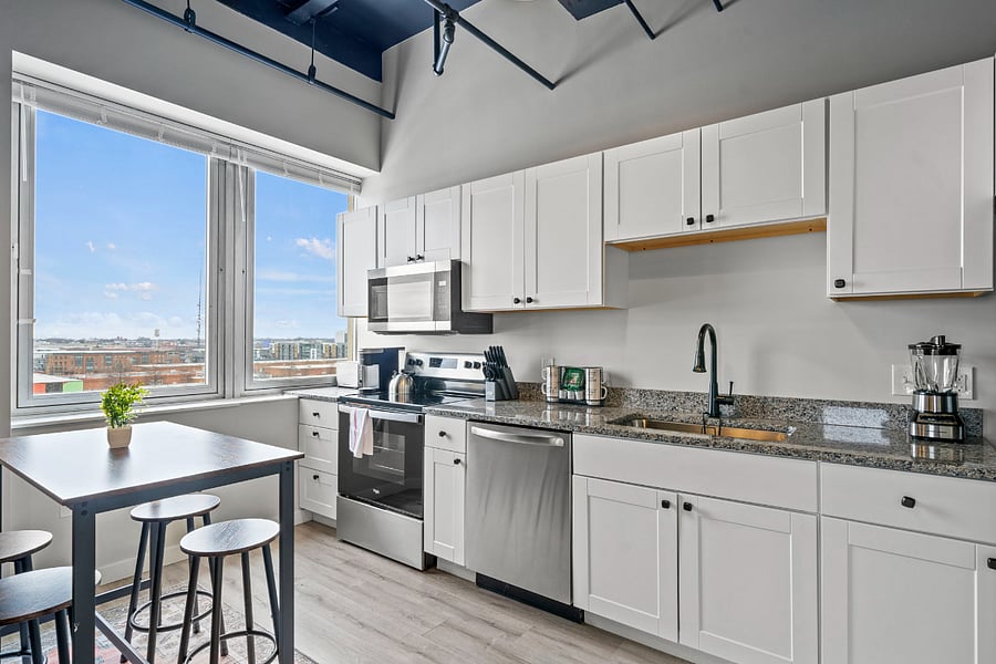 Furnished Finder property 381062_3 photo 6