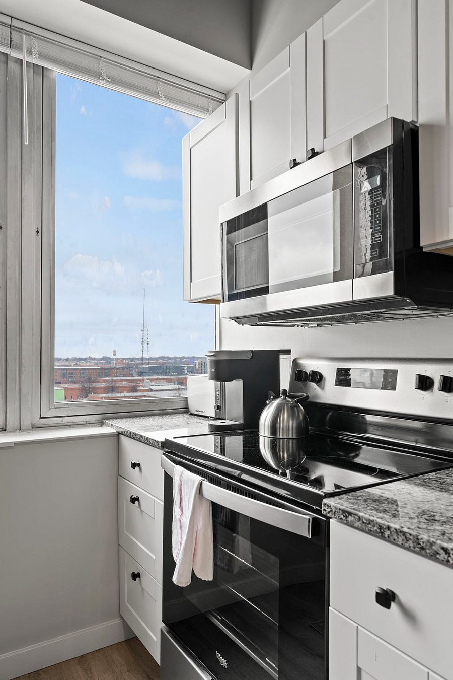 Furnished Finder property 381062_3 photo 11