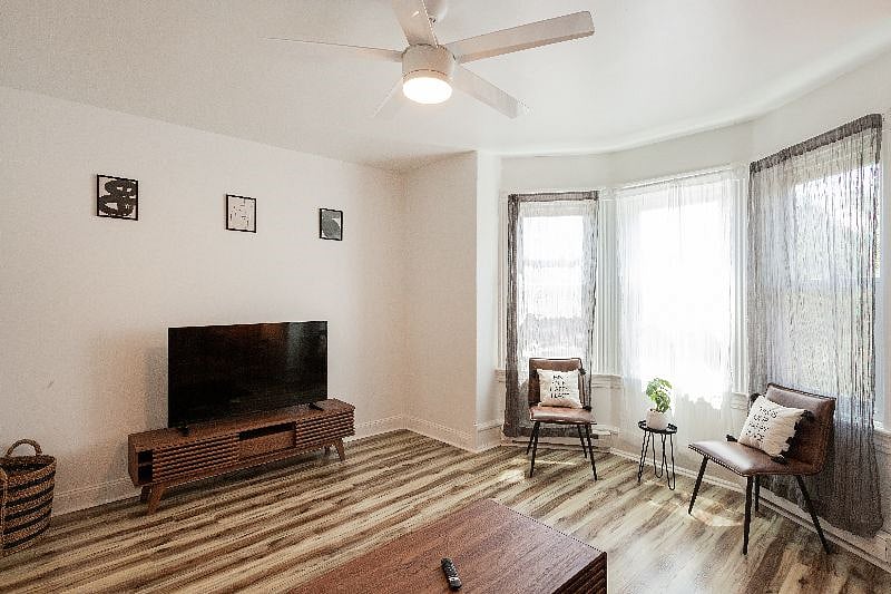Furnished Finder property 381075_2 photo 19