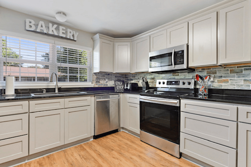 Furnished Finder property 381078_1 photo 10