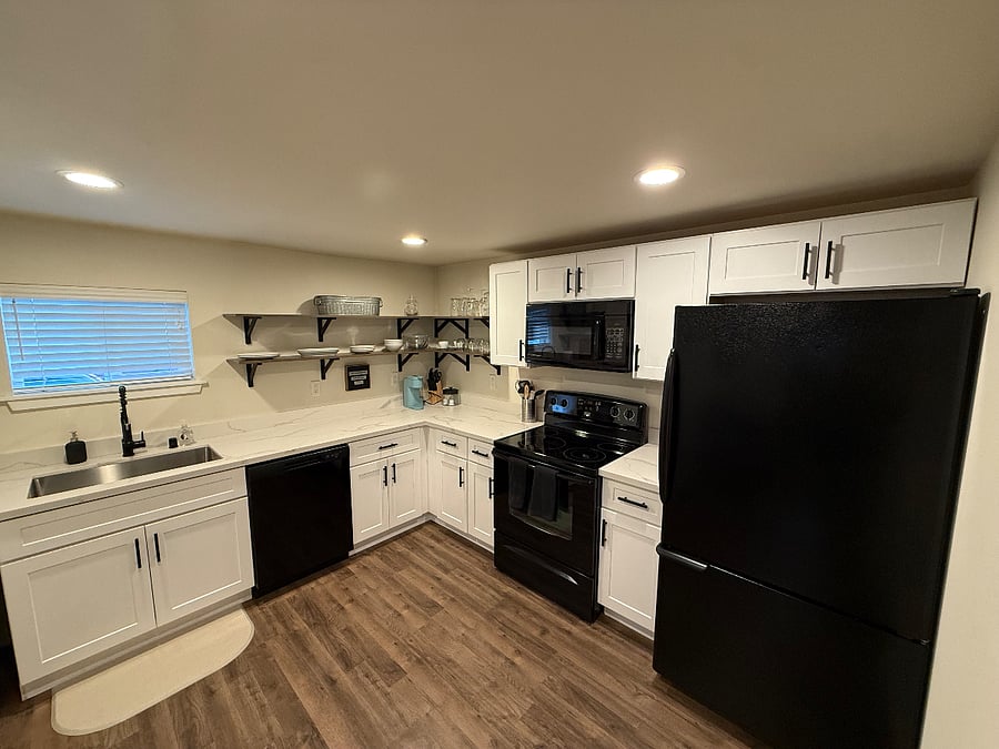 Furnished Finder property 381101_1 photo 6
