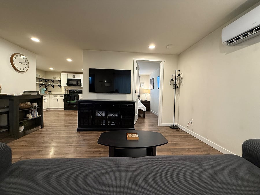 Furnished Finder property 381101_1 photo 18