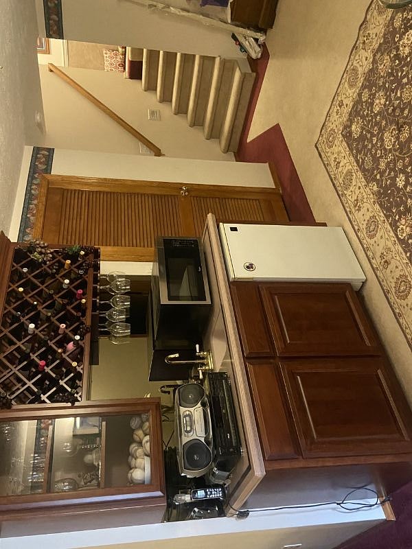 Furnished Finder property 381103_1 photo 6