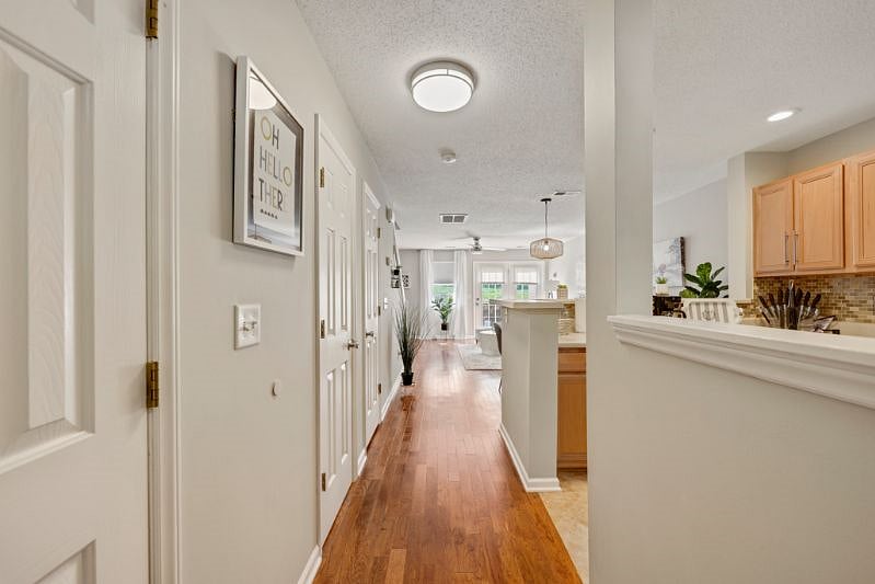 Furnished Finder property 381109_1 photo 4