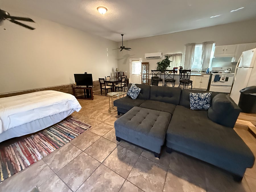 Furnished Finder property 381136_1 photo 10