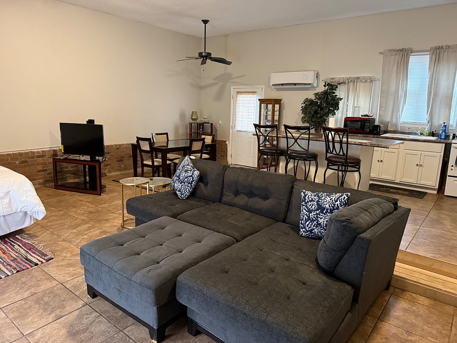 Furnished Finder property 381136_1 photo 11