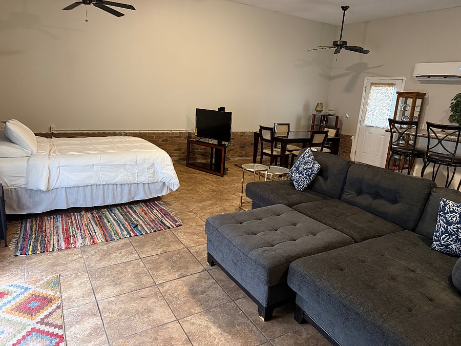 Furnished Finder property 381136_1 photo 12