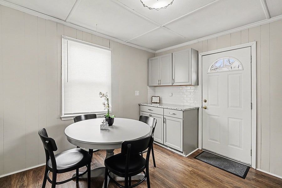Furnished Finder property 381139_1 photo 10