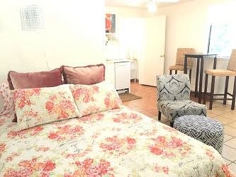 Furnished Finder property 381185_1 photo 6