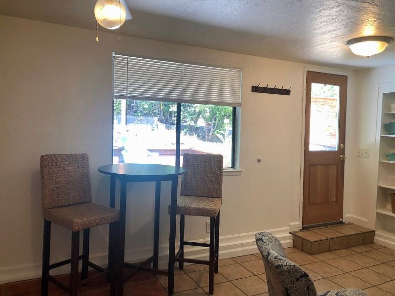 Furnished Finder property 381185_1 photo 10