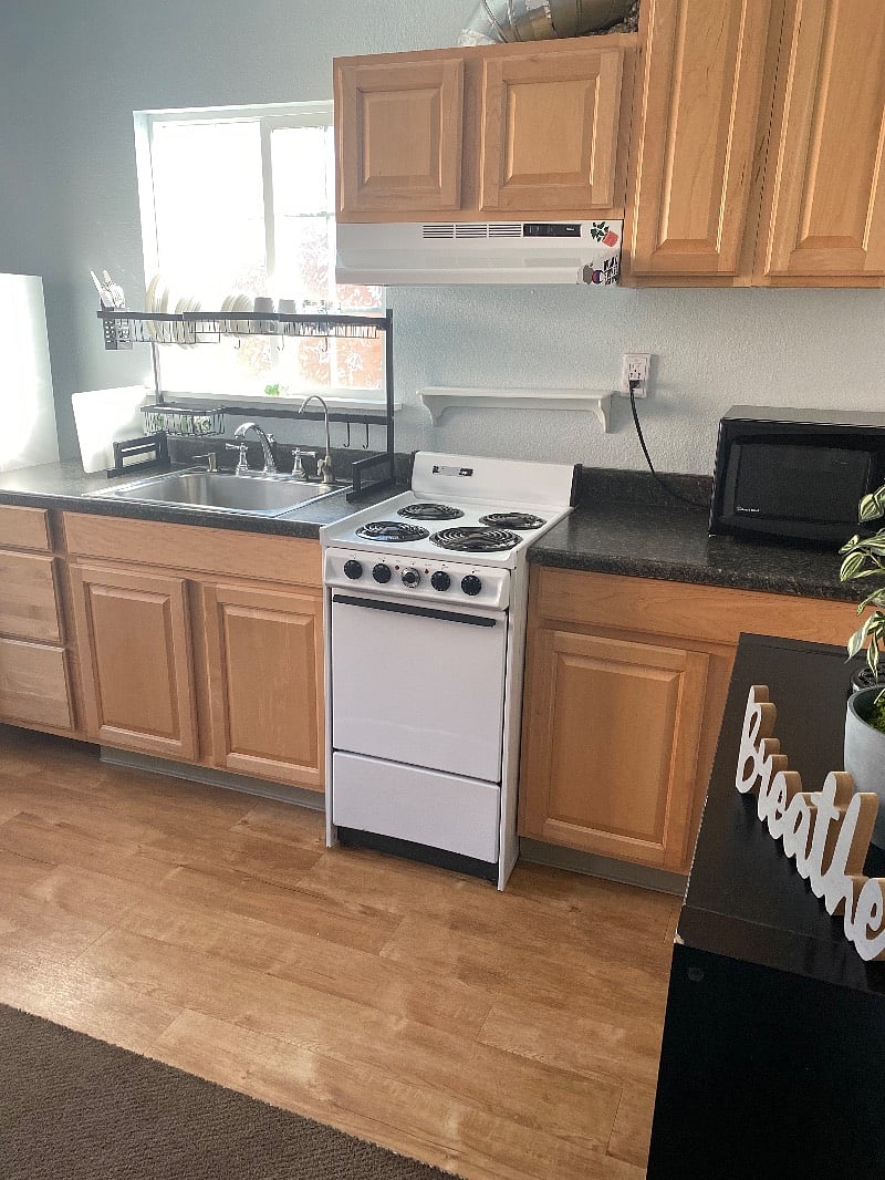 Furnished Finder property 381200_1 photo 22