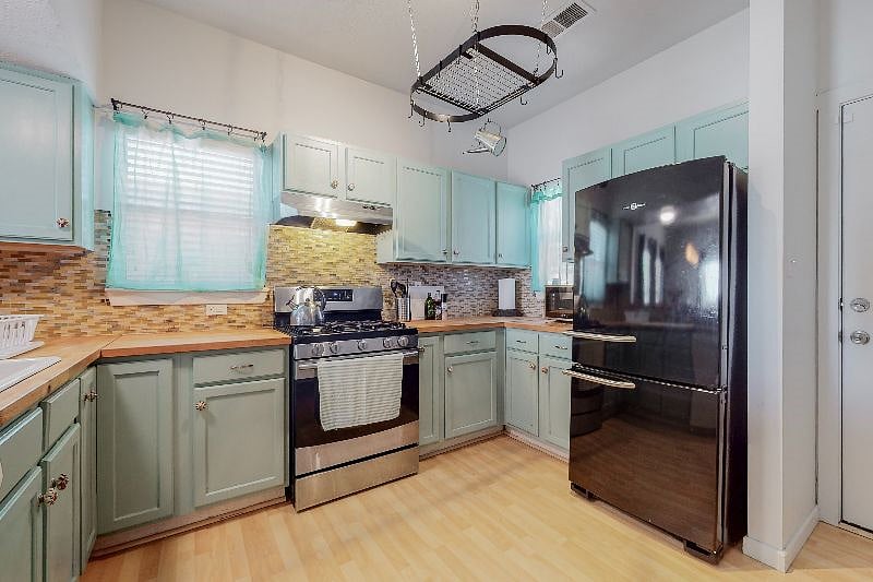 Furnished Finder property 381311_3 photo 5