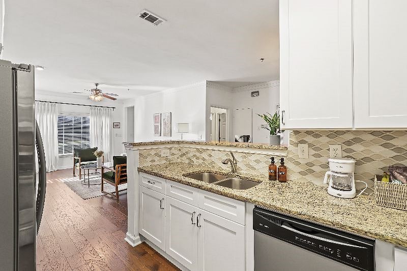 Furnished Finder property 381364_1 photo 11