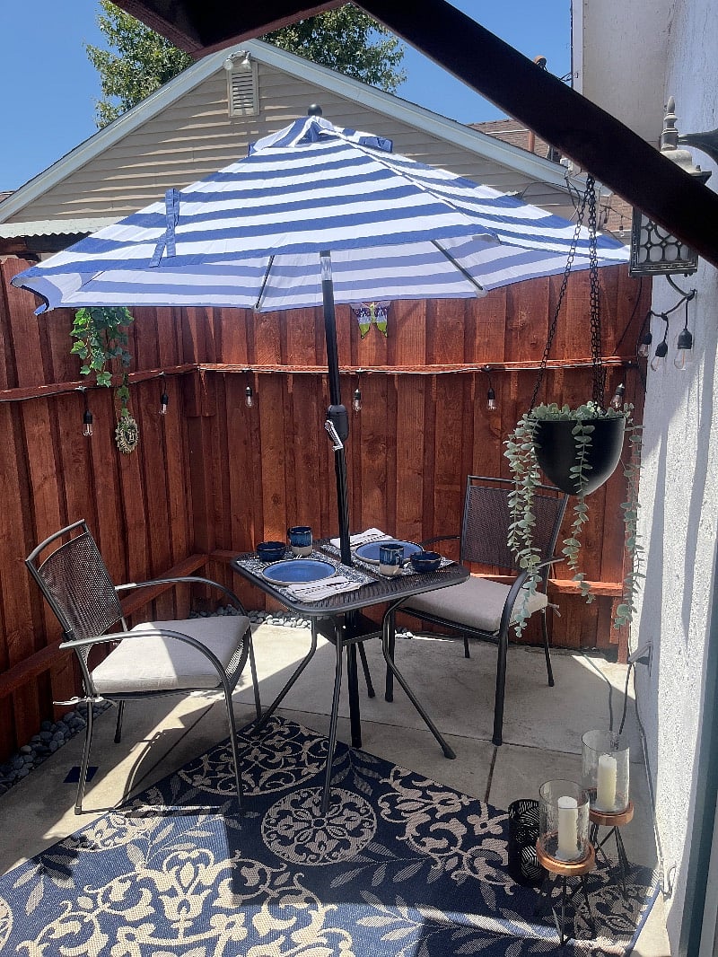 Dining al fresco on private patio