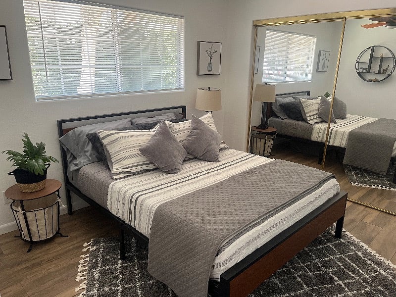 Queen size bed
