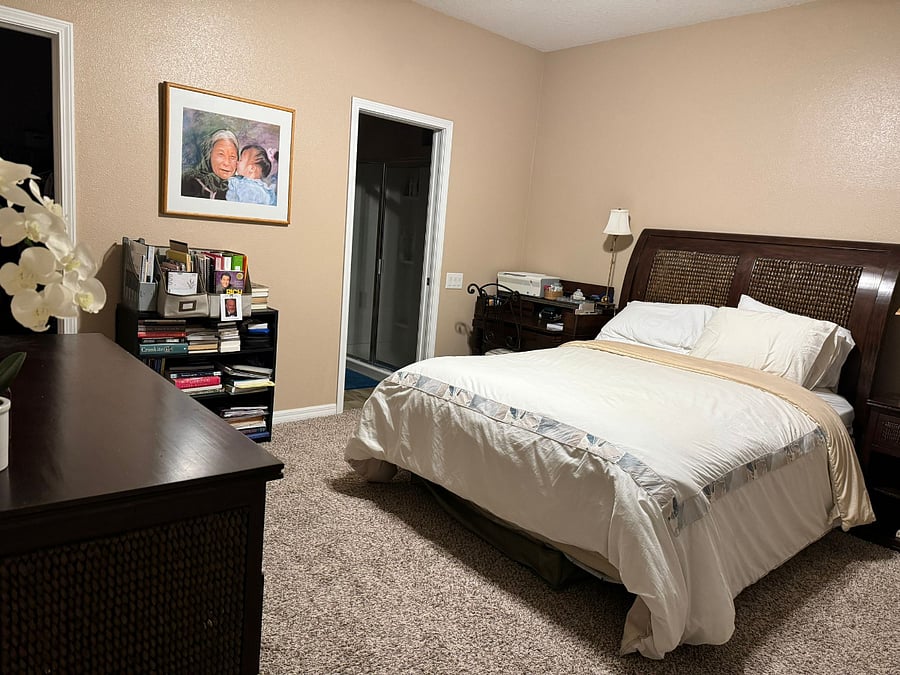 En Suite with bathroom and walk-in closet