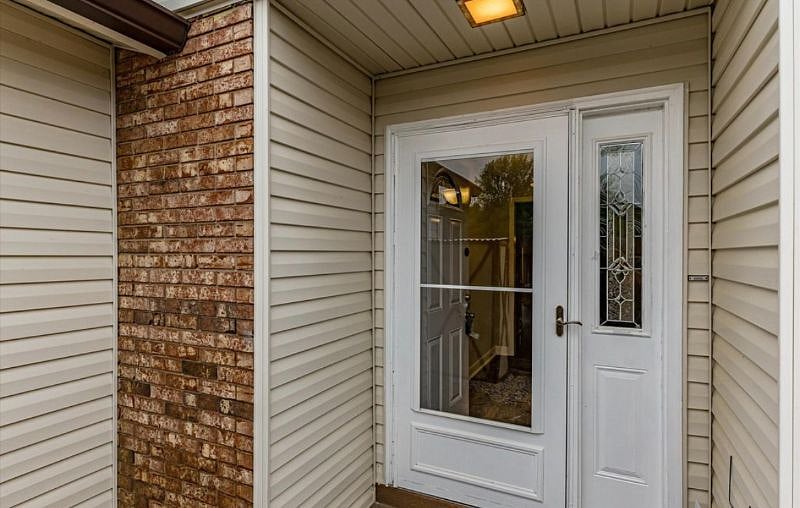 Entrance in private courtyard