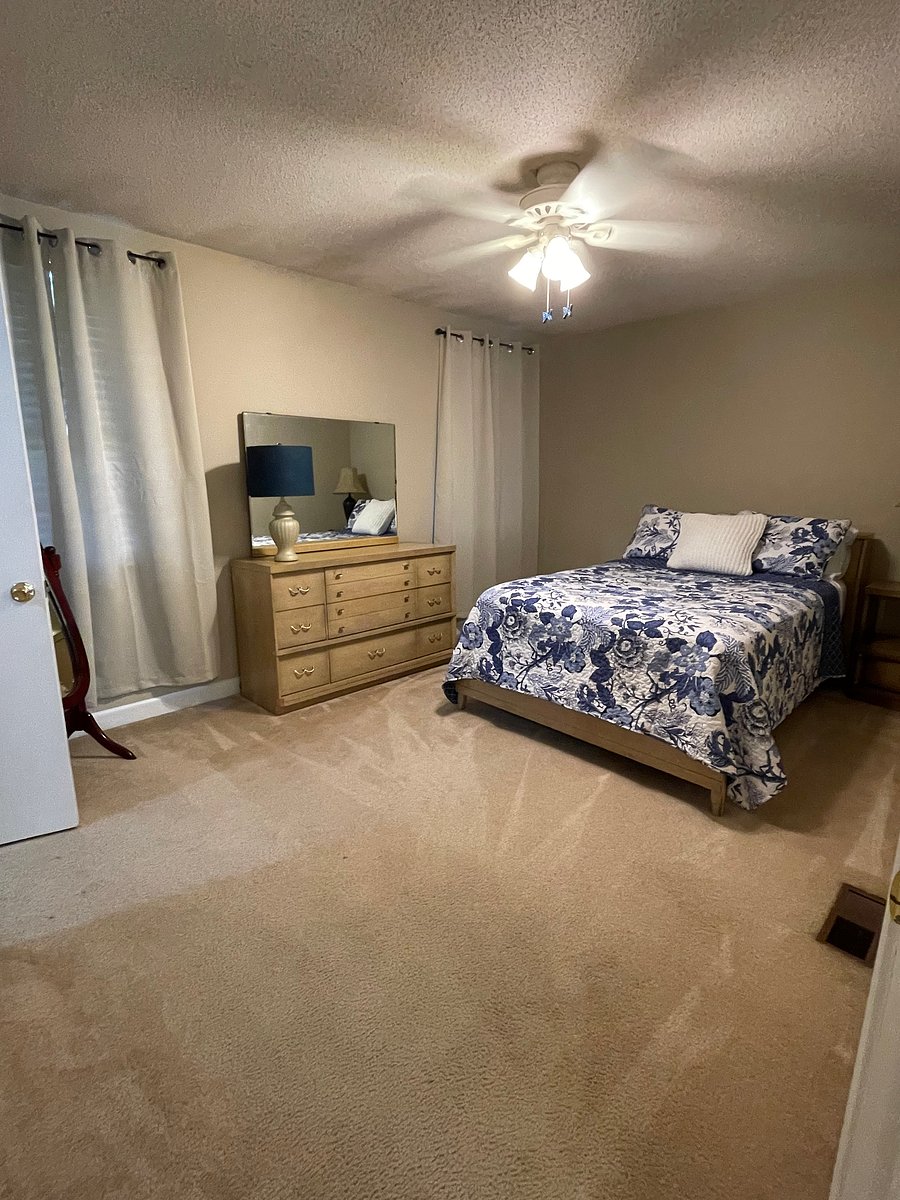Large second bedroom