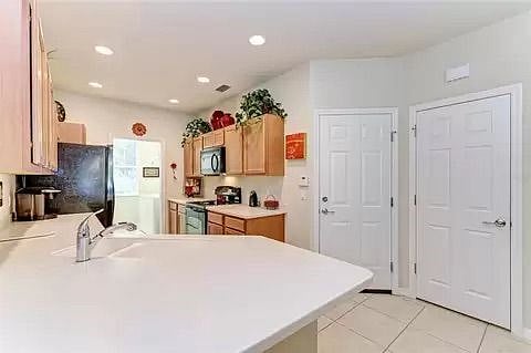 Furnished Finder property 381477_1 photo 10