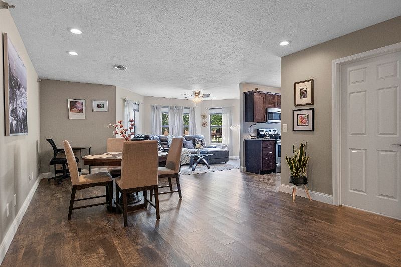 Furnished Finder property 381486_1 photo 14