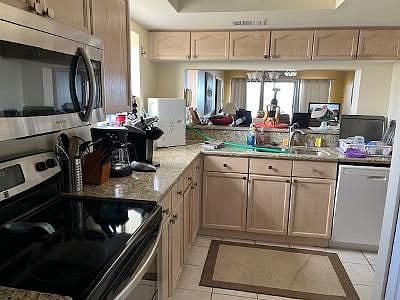 Furnished Finder property 381555_1 photo 25
