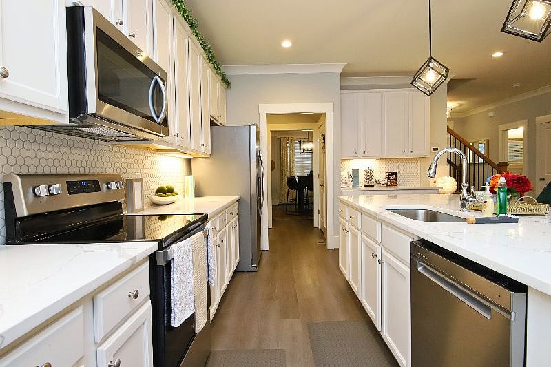 Furnished Finder property 381566_1 photo 24