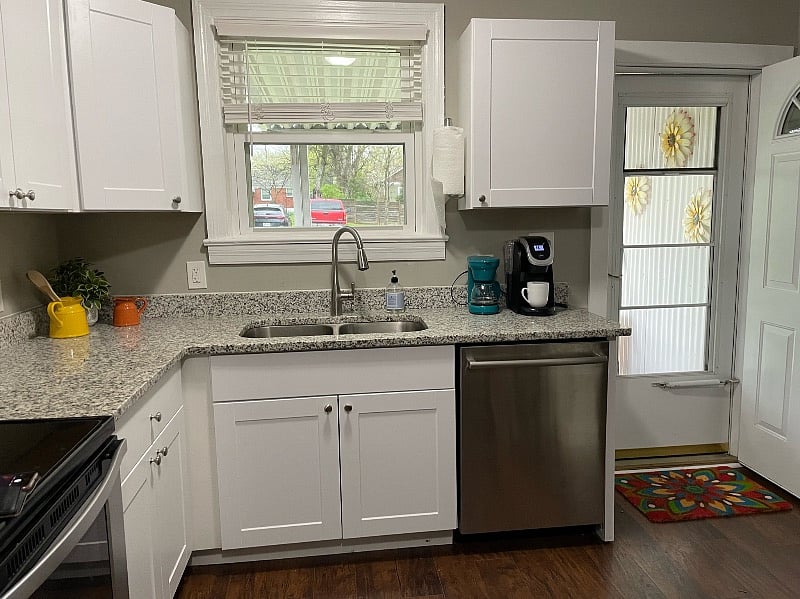 Furnished Finder property 381600_1 photo 37