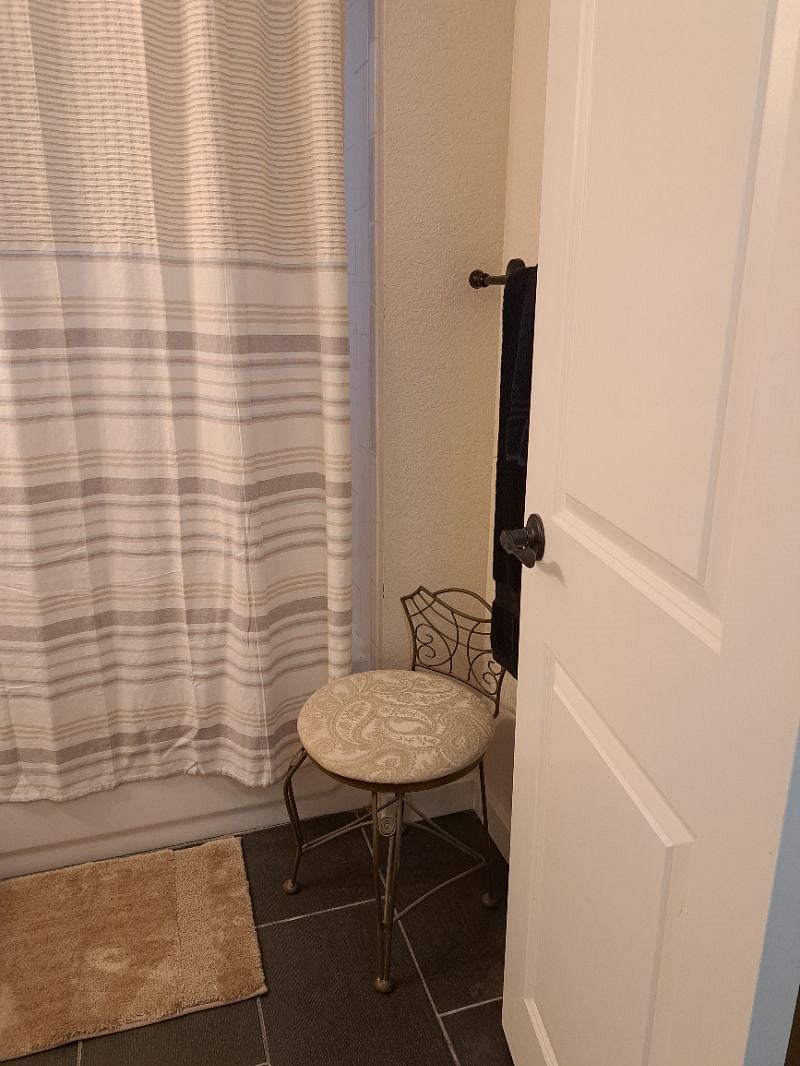 Furnished Finder property 381628_1 photo 6