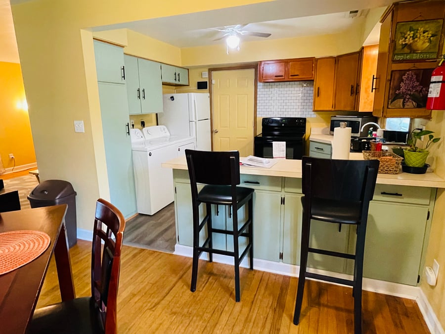 Furnished Finder property 381629_1 photo 6