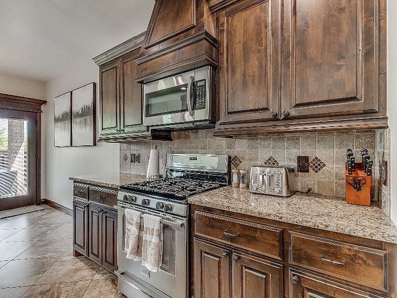 Furnished Finder property 381644_1 photo 42