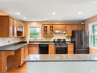 Furnished Finder property 381664_1 photo 8