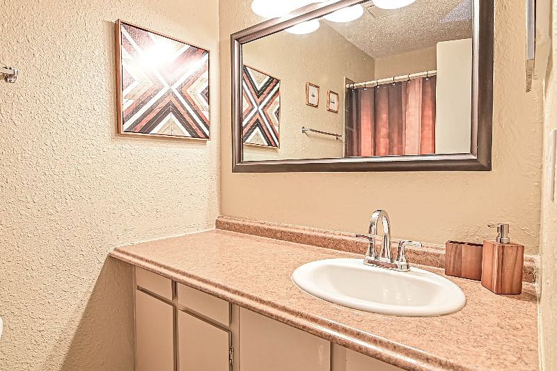 Furnished Finder property 381682_3 photo 10