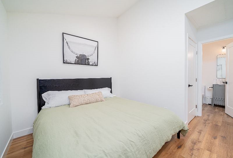 Furnished Finder property 381691_1 photo 9