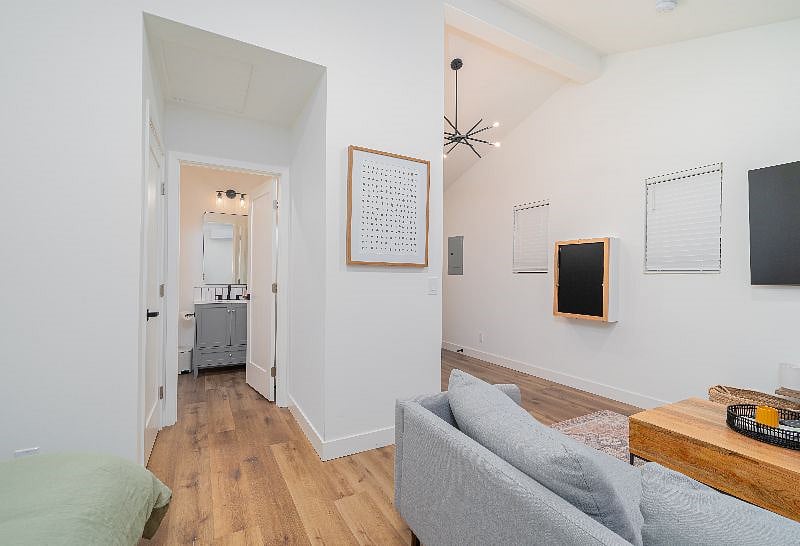 Furnished Finder property 381691_1 photo 10