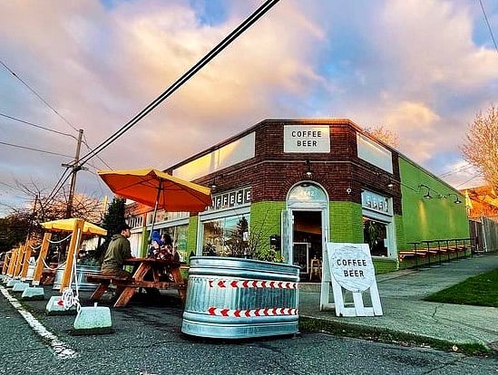 Cute coffee, beer, mini mart around the corner. Neighborhood hangout spot