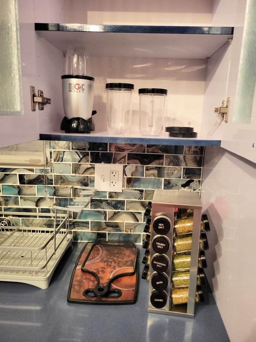 Furnished Finder property 381727_1 photo 3