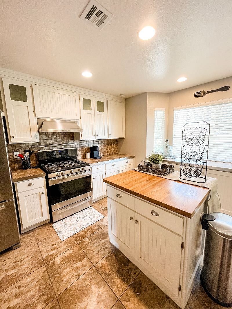 Furnished Finder property 381729_1 photo 11